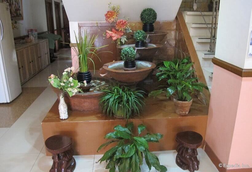 호텔 Sea Jewel Beach Resort Puerto Galera