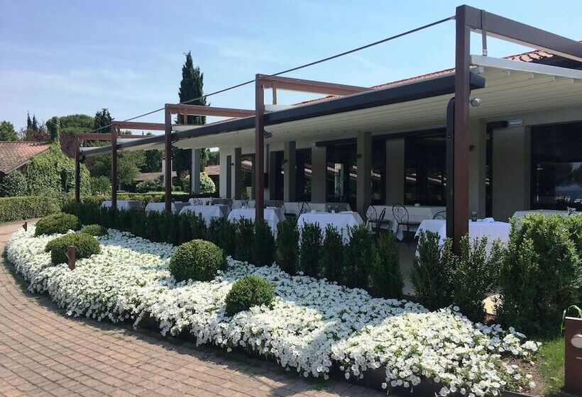 בית מלון כפרי Splendido Bay Luxury Spa Resort