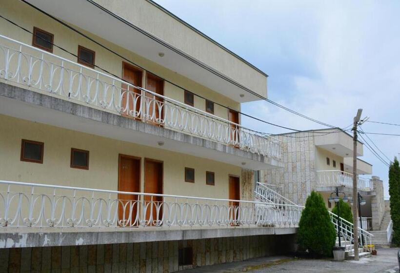 Отель Sunshine Pearl Family