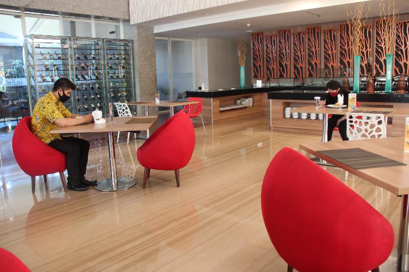 酒店 Swissbelinn Manyar