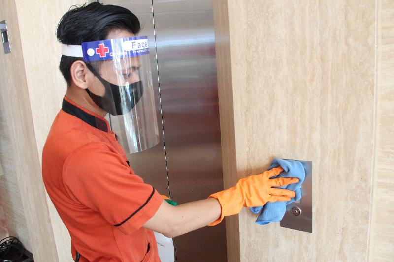 酒店 Swissbelinn Manyar