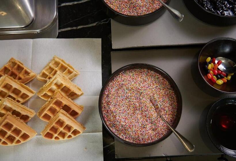 호텔 The Capital Empire