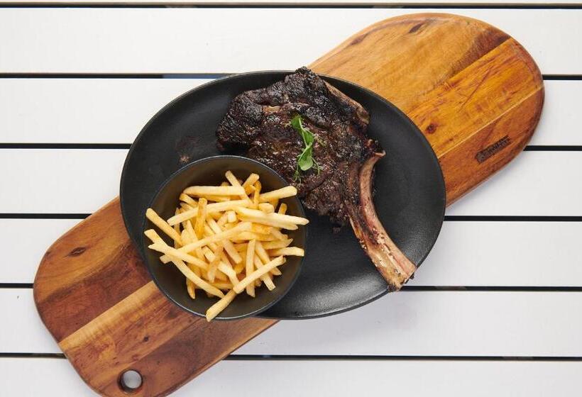 호텔 The Capital Empire