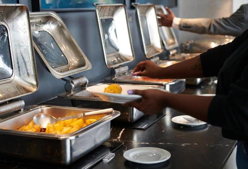 호텔 The Capital Empire