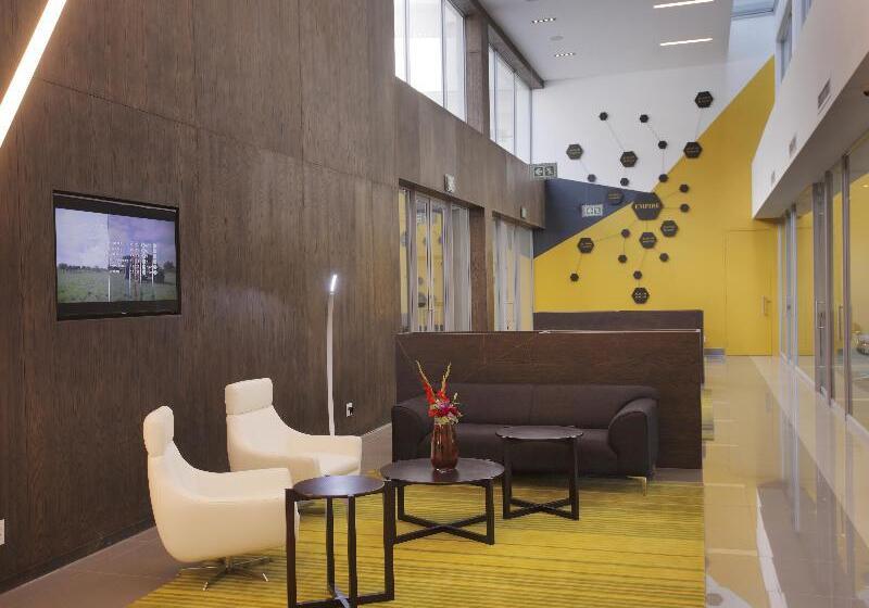 호텔 The Capital Empire