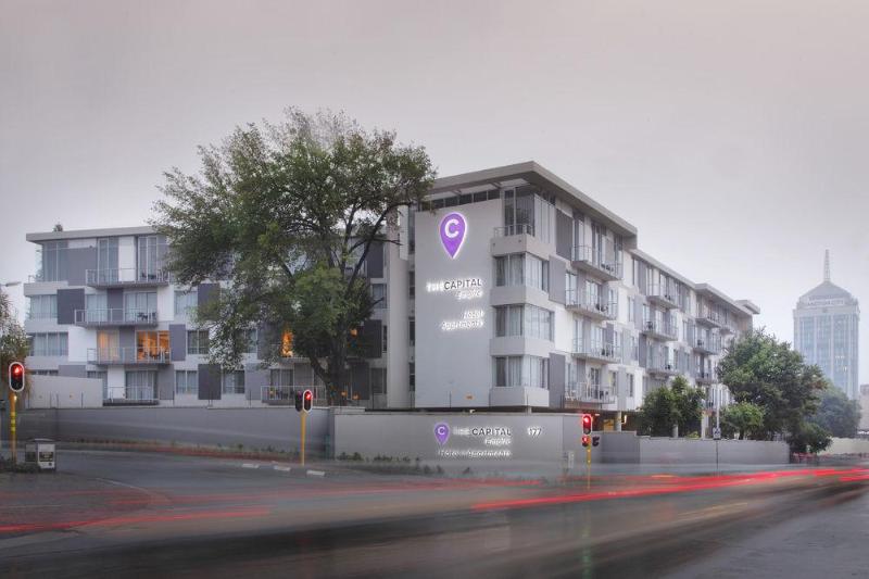 호텔 The Capital Empire