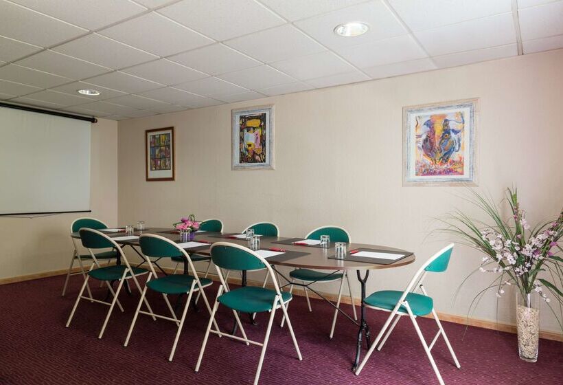 Отель The Originals City, Hôtel Nîmes Costières, Ex Inter Hôtel