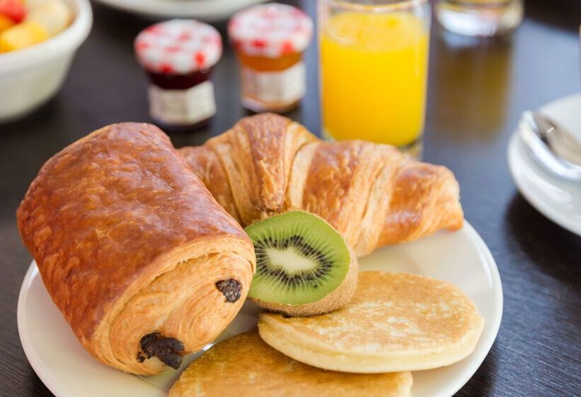 Отель The Originals City, Hôtel Nîmes Costières, Ex Inter Hôtel