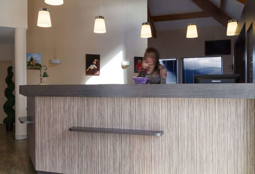 Отель The Originals City, Hôtel L  Acropole, Saintetienne Sud