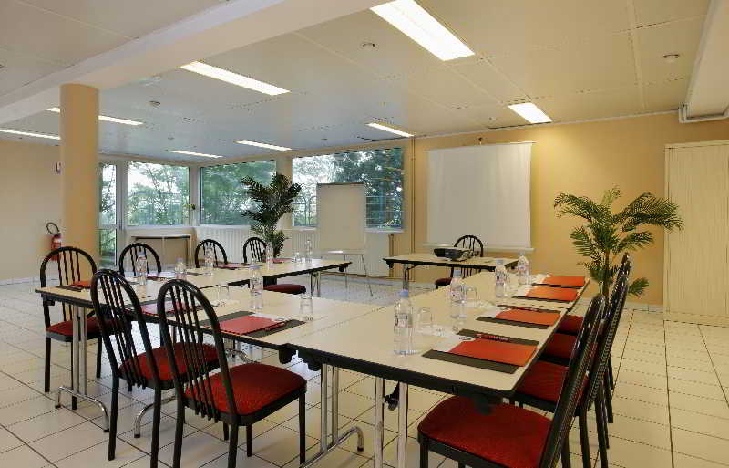 Отель The Originals City, Hôtel L  Acropole, Saintetienne Sud