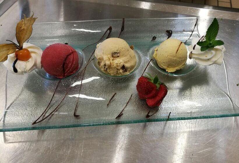 בית מלון כפרי The Originals City, L Haut  Aile, Coquelles Calais Tunnel S/manche L Hautaile