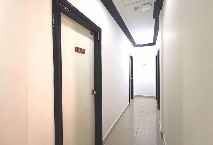 בית מלון כפרי Tourist City Centre By Hotspot Essential