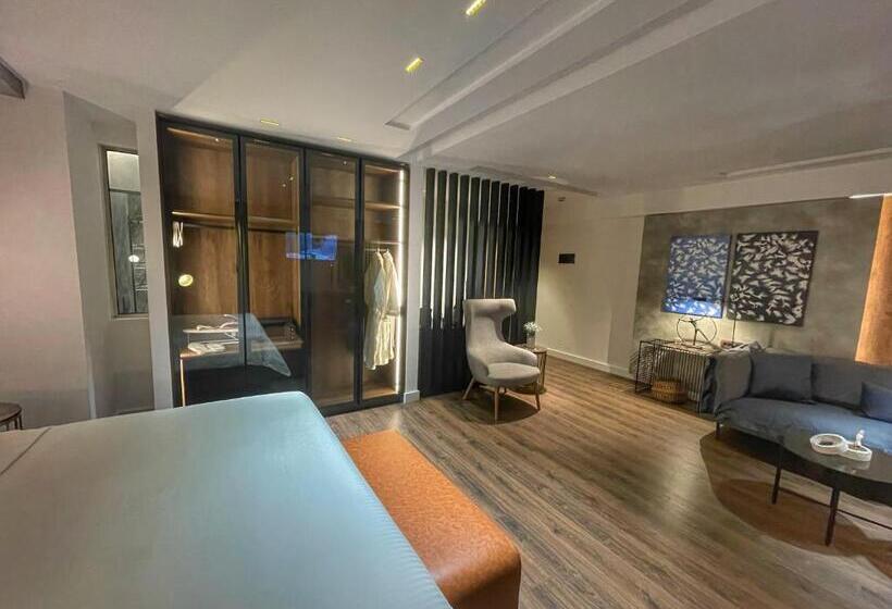 בית מלון כפרי Trokadero Boutique