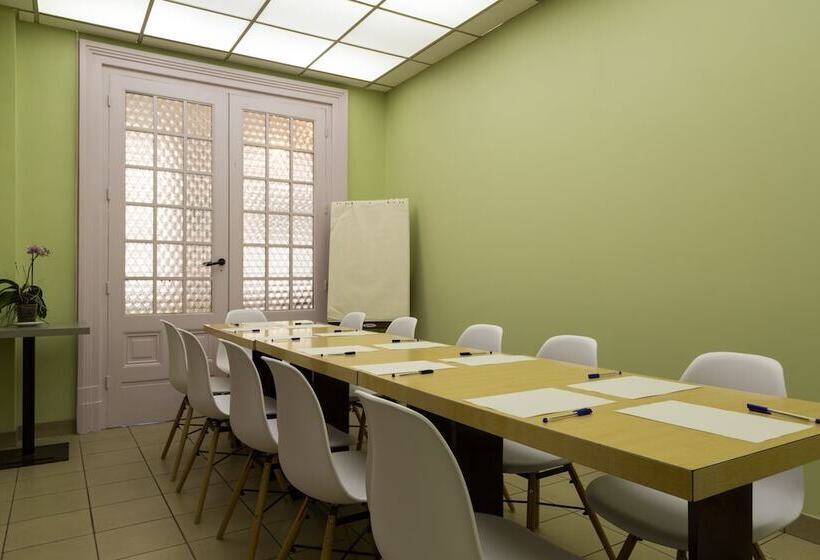 Отель Urban Style, Hôtel Le Cheval Noir, Saint étienne