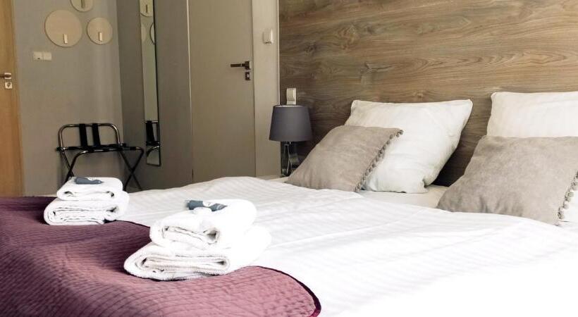 هتل Villa Flaming