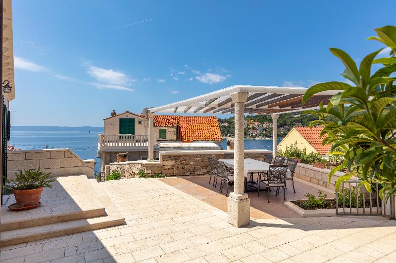 Hotel Villa Mir Vami With Private Pool And Just Few Steps Away From The Sea