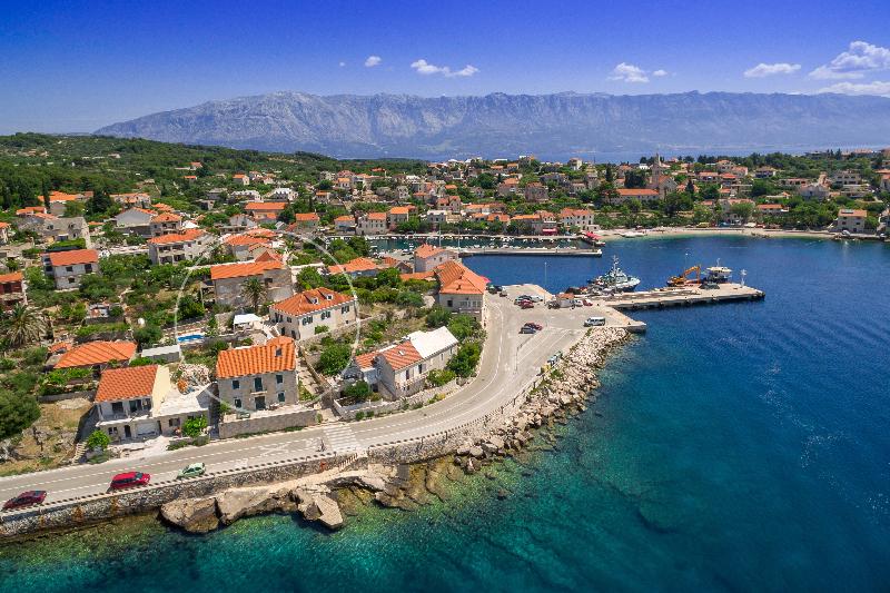 Hotel Villa Mir Vami With Private Pool And Just Few Steps Away From The Sea