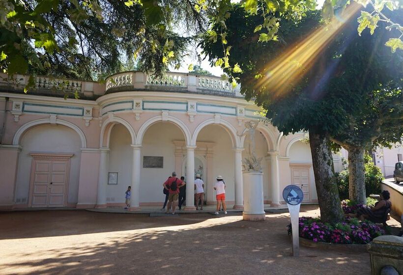 ホテル Vvf Lac Leman Evianlesbains