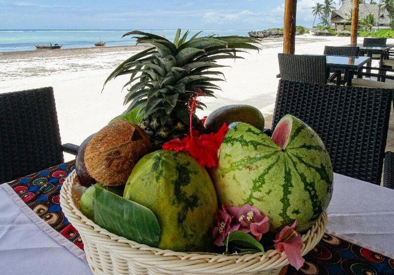 ホテル Waridi Beach Resort And Spa