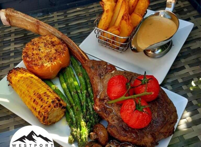 בית מלון כפרי Westport Country Lodge