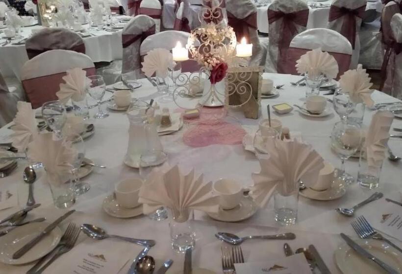 בית מלון כפרי Westport Country Lodge