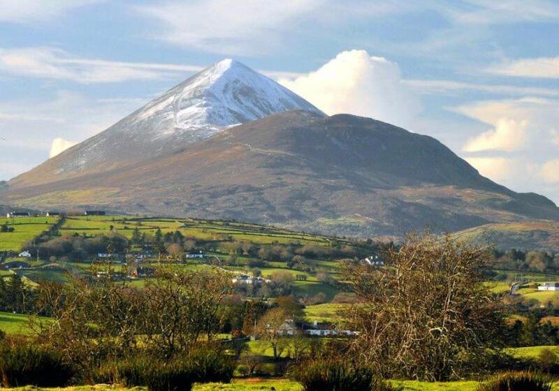 בית מלון כפרי Westport Country Lodge