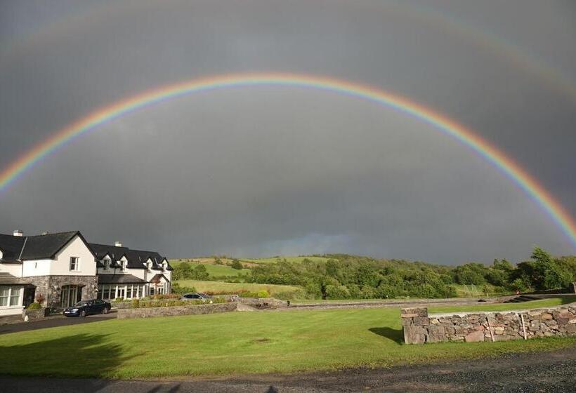 בית מלון כפרי Westport Country Lodge