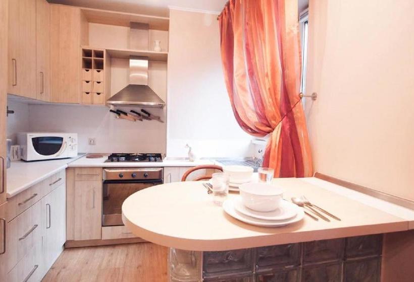 Apartment At Frunzenskaya