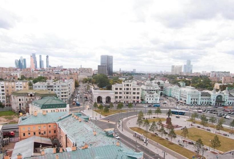 Apartment At Frunzenskaya