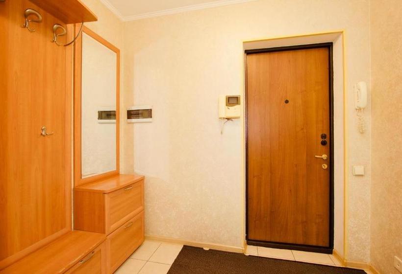 Apartment At Frunzenskaya