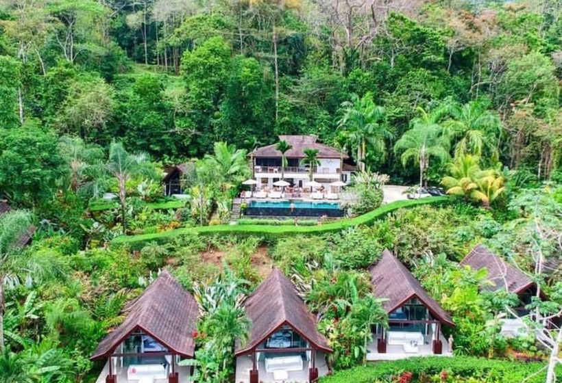 Oxygen Jungle Villas & Spa