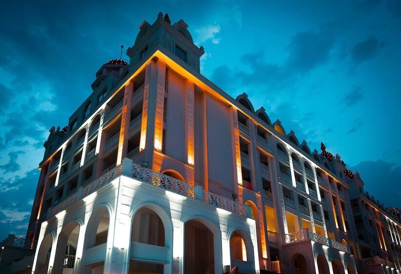 Oz Hotels Side Premium