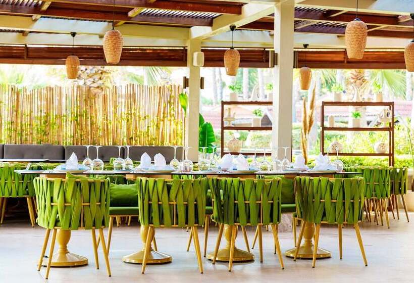 Oz Hotels Side Premium