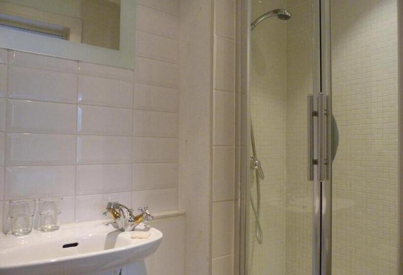 Пансион B&b Sparrow's Nest