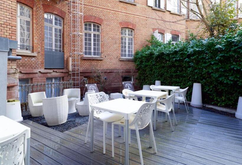 Резиденция Adonis Hotel Strasbourg