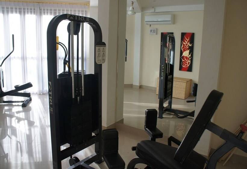 The Royal Tropical Beach At Vip Chain Resort