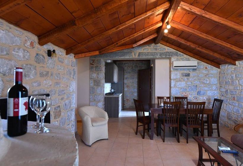Achelatis Traditonal Guest House