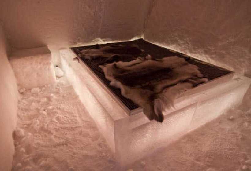 Arctic Snowhotel & Glass Igloos