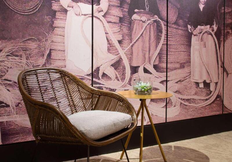 Atocha Hotel Madrid, Tapestry Collection By Hilton