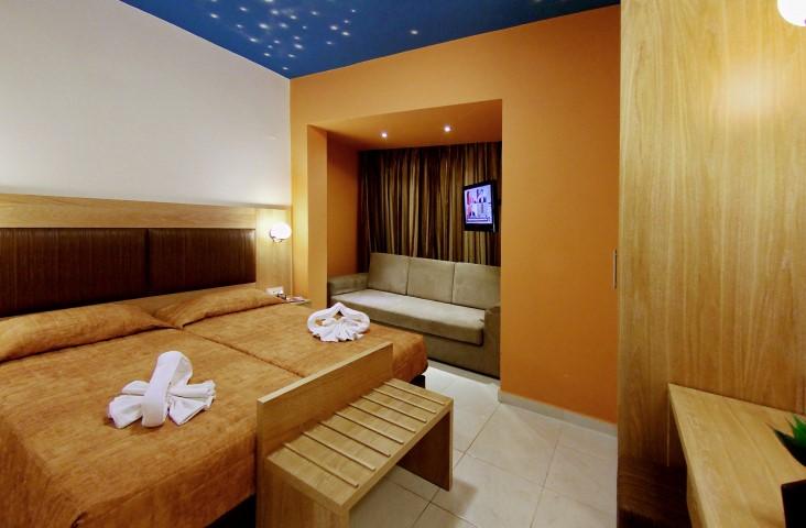 Bella Elena By Estia