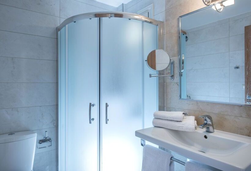 Bella Elena By Estia