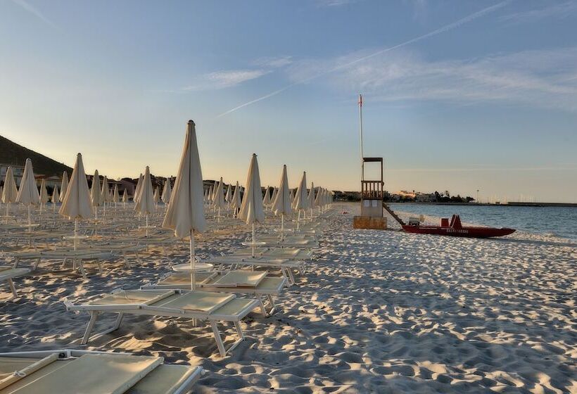 Cala Della Torre Resort