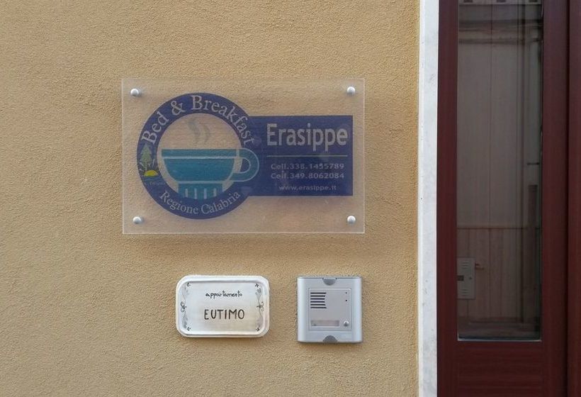 Erasippe Residence