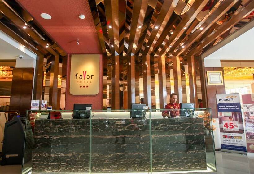 Favor Hotel Makassar City Center By Life