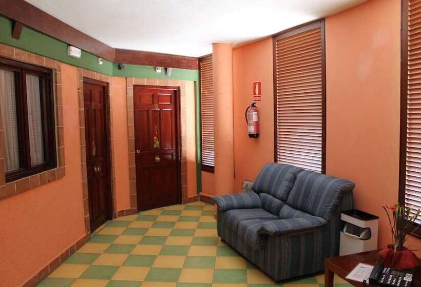 Hostal Leon Dormido