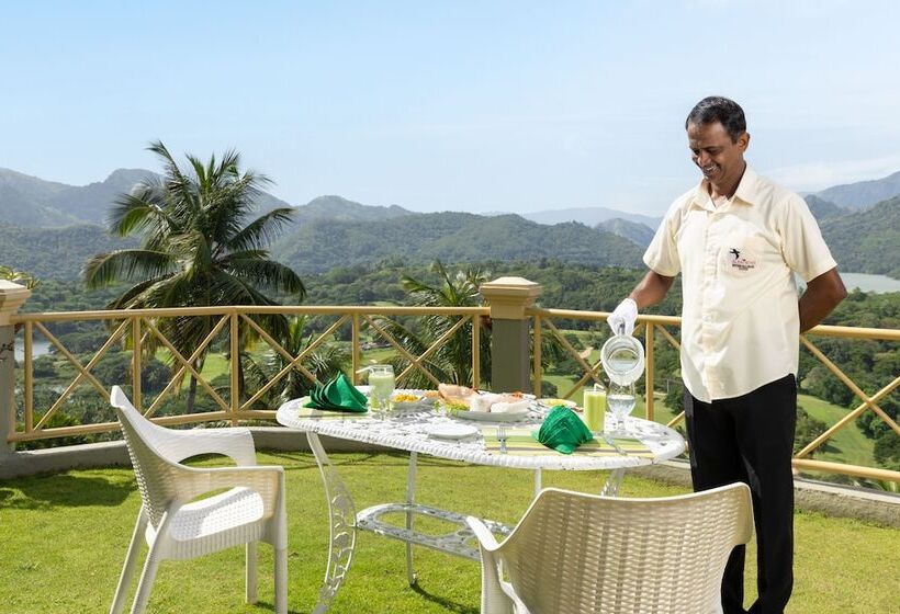 ホテル The Albatross, Kandy