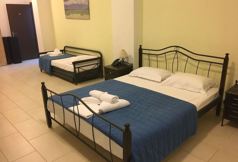 בית מלון כפרי Anatoli