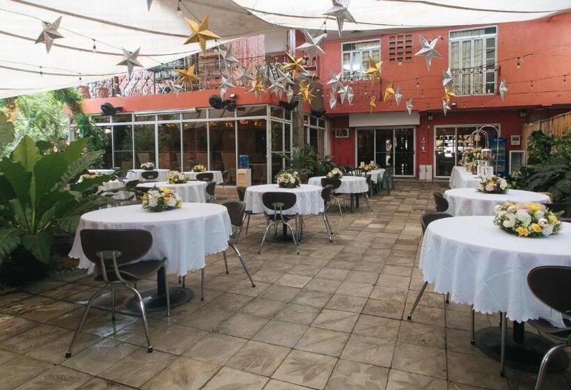 בית מלון כפרי Reddoorz Premium At Anisabel Suites Davao City