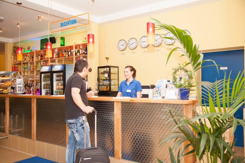 Отель a&o Aachen Hauptbahnhof