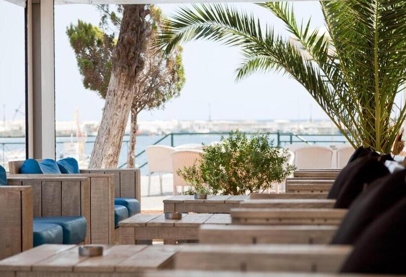 בית מלון כפרי Astros Beach Boutique